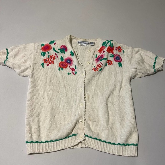 Northern Isles Sweaters - Vintage Portraits by Northern Isles Hand Embroidered short sleeve sweater M